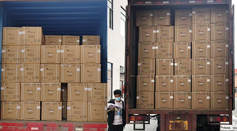 集裝箱裝柜進(jìn)行時(shí)！金環(huán)電器客戶迷你洗衣機(jī)順利發(fā)貨！