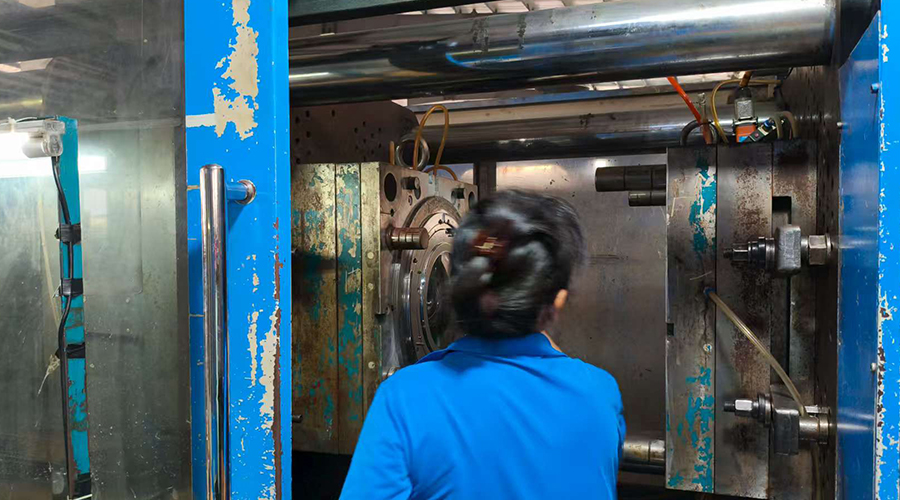 房車(chē)出行，小型烘干機(jī)為何不可或缺？