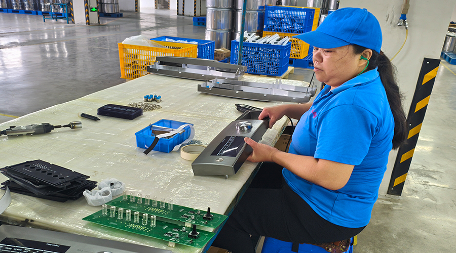 品質(zhì)源于嚴(yán)苛測(cè)試，金環(huán)電器的實(shí)驗(yàn)室保障