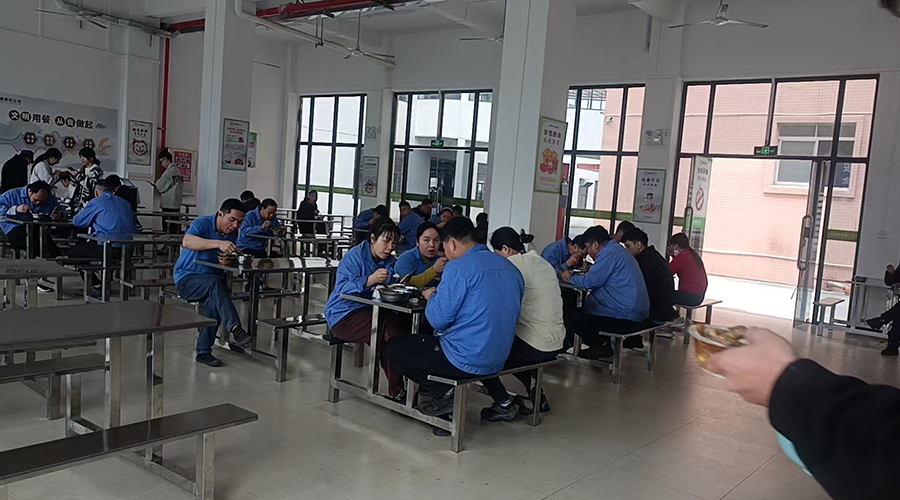 金環(huán)食堂，美味與關(guān)懷的港灣