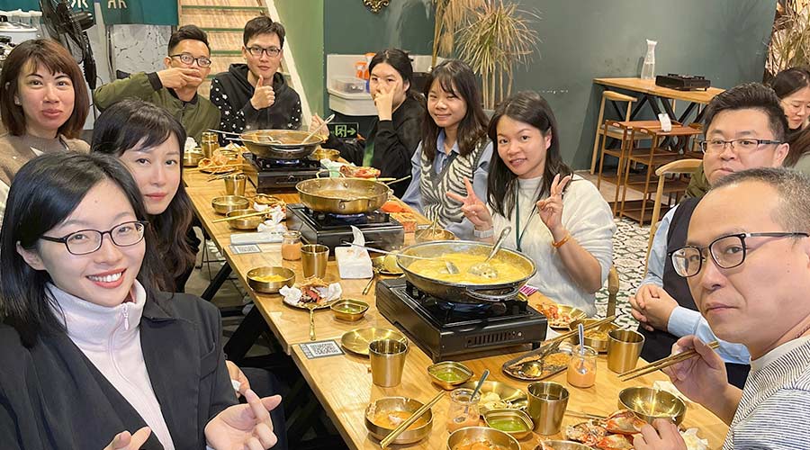 寒冬暖心！金環(huán)電器銷售部組織火鍋團(tuán)建沖刺2022